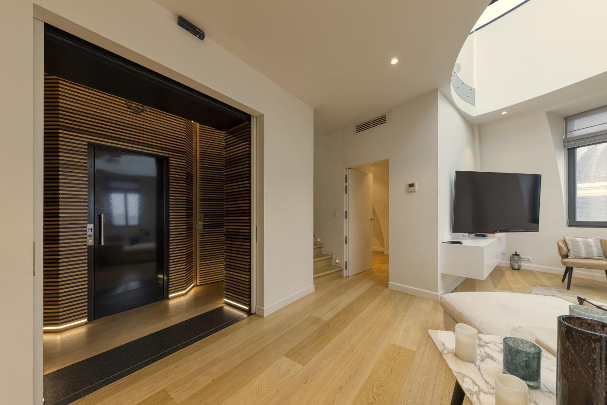Triplex Penthouse In The City Center Bruselas Exterior foto